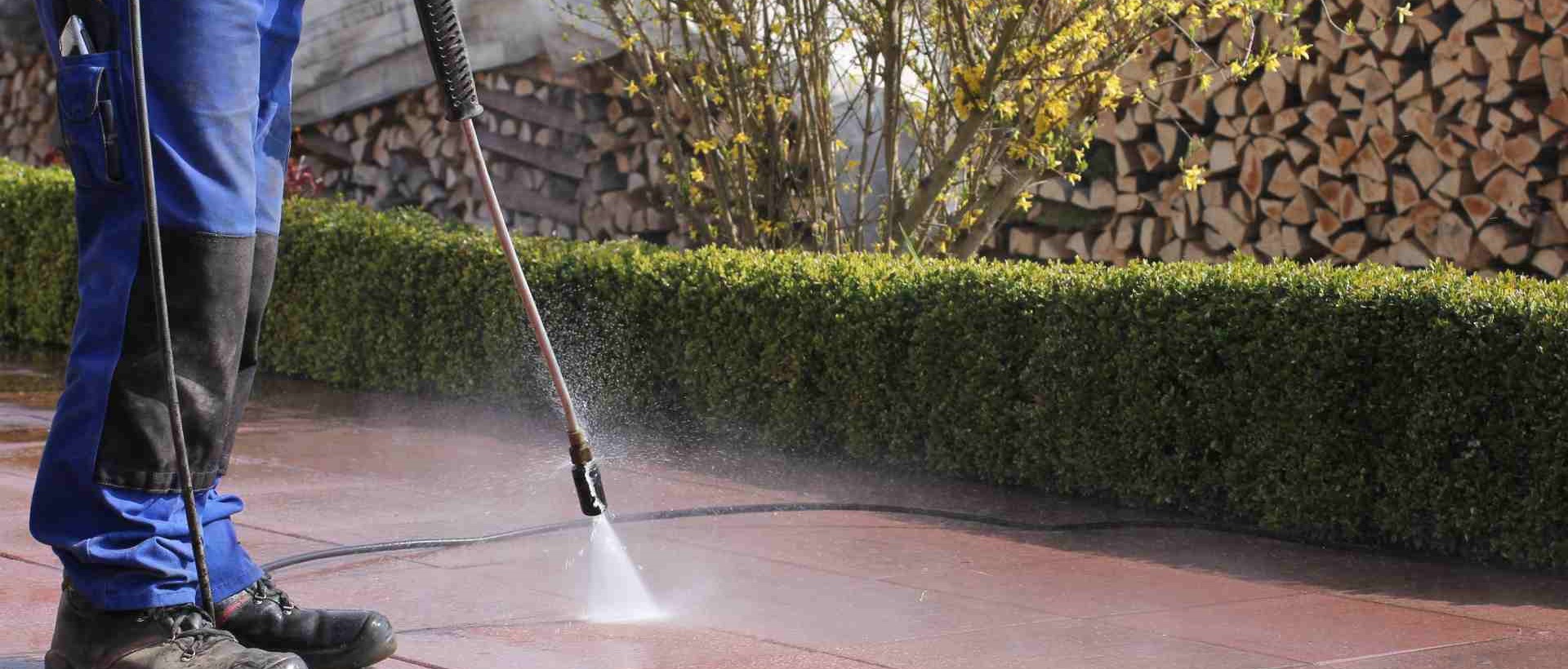 garden maintenance N13